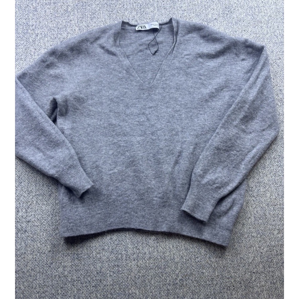 Zara Grey V-Neck Knit Sweater Women's Sz M Wool